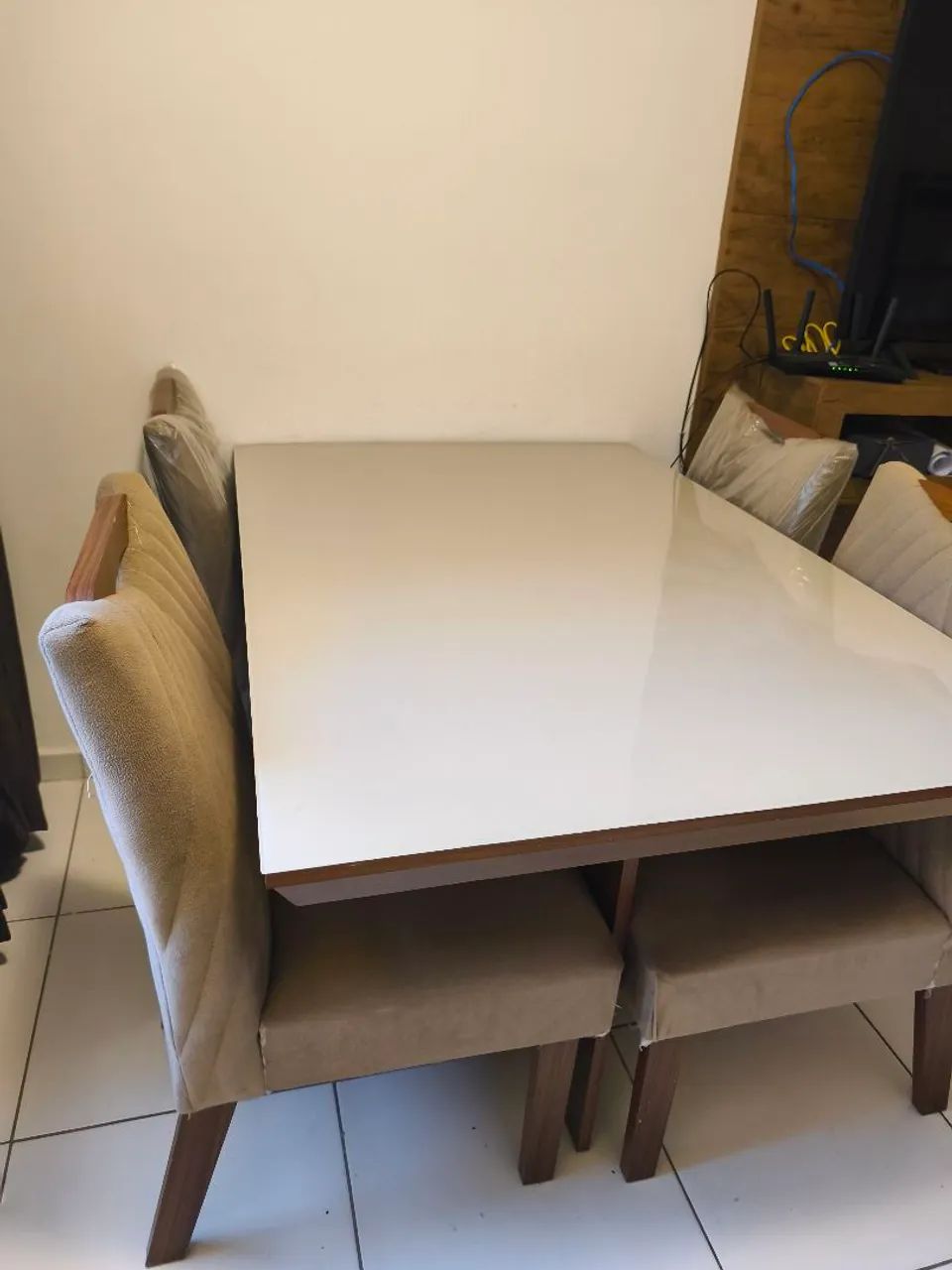 Mesa com 4 cadeiras