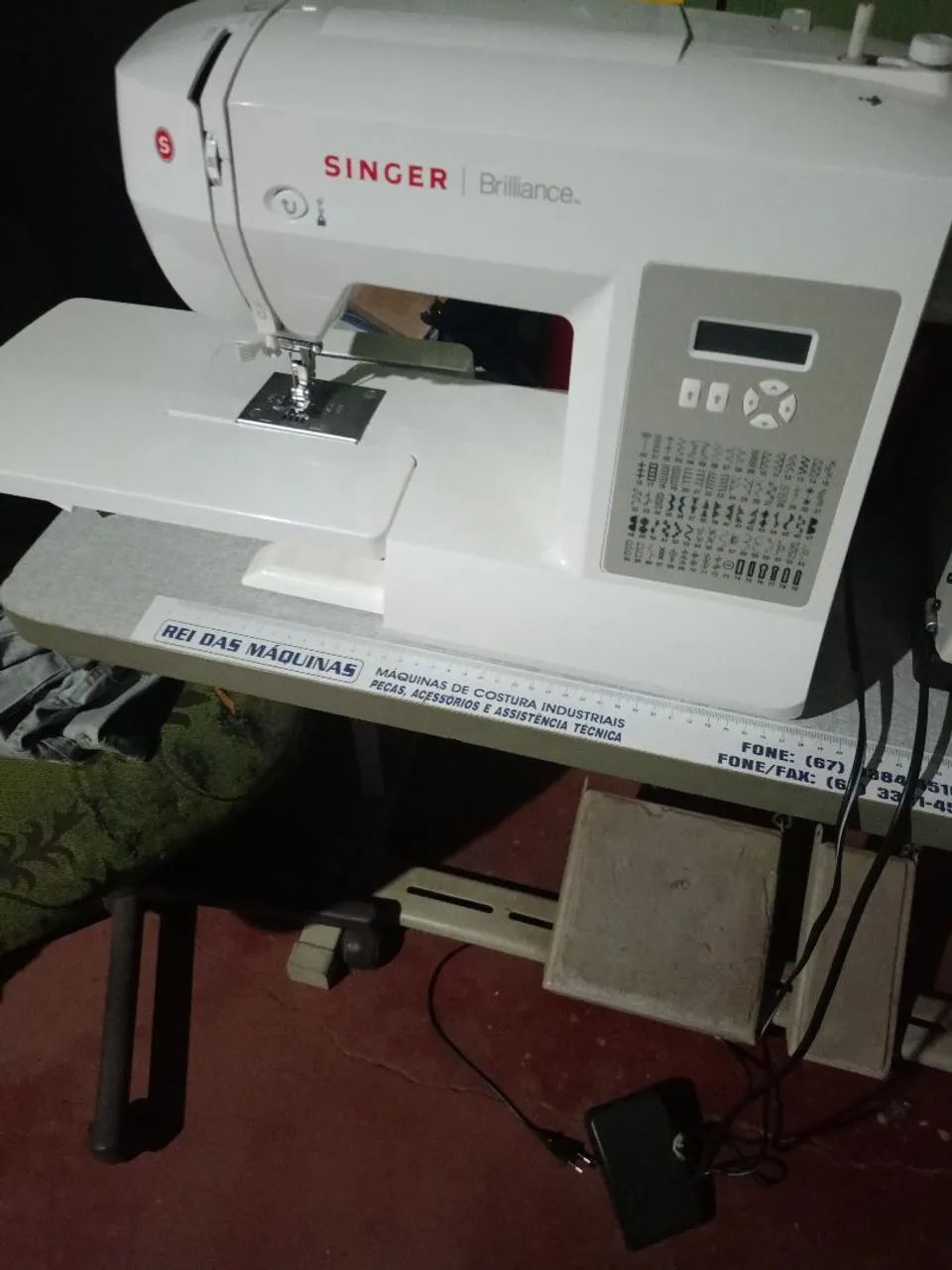 Vende-se Máquina de costura eletrônica  - Foto 2