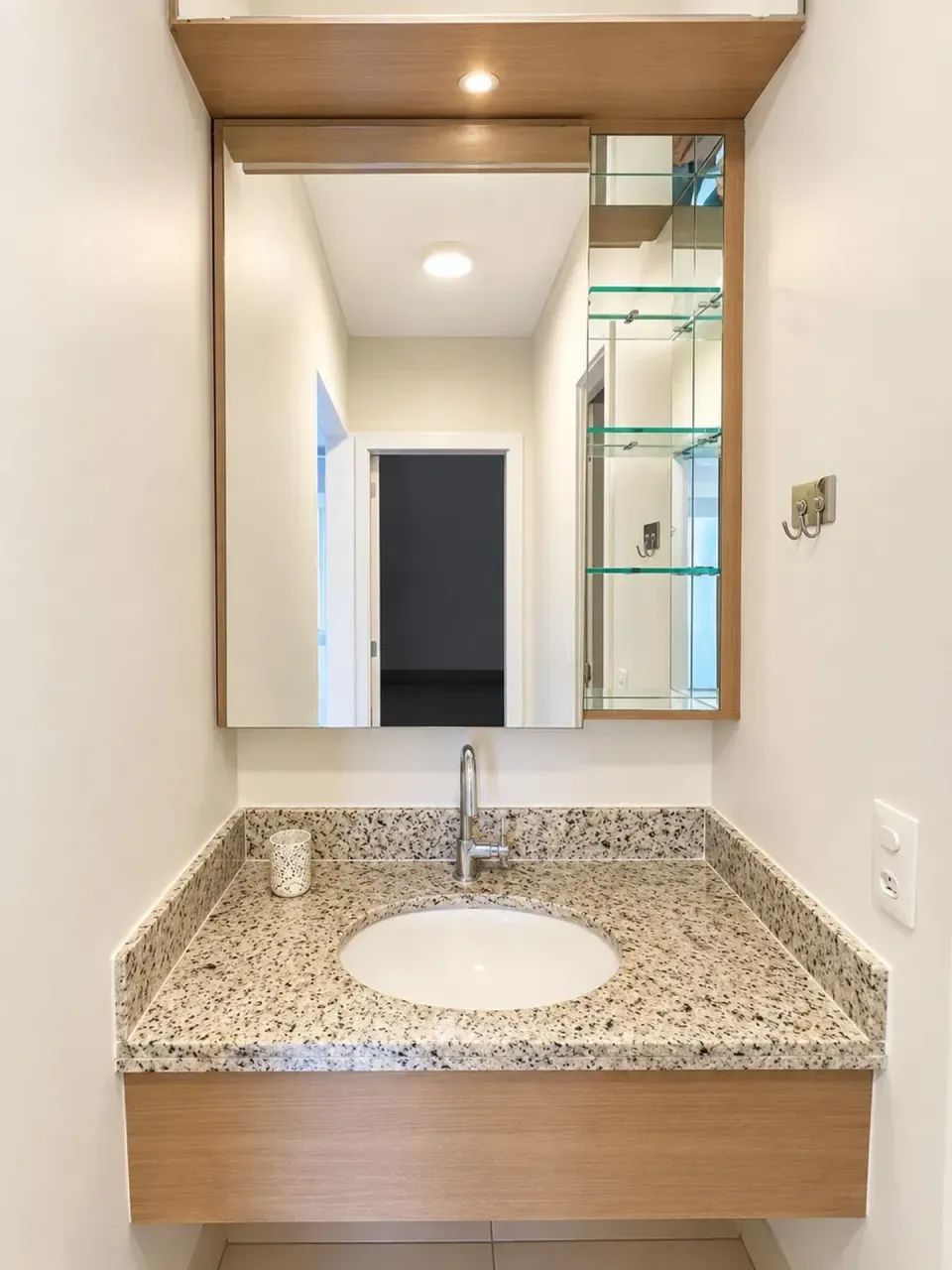 Vende-se quarto e sala no Cosmopolitan - Foto 4