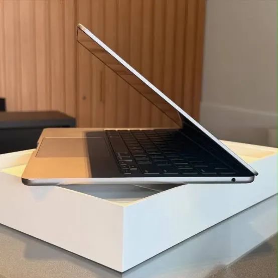 MacBook Air M2 - Foto 2