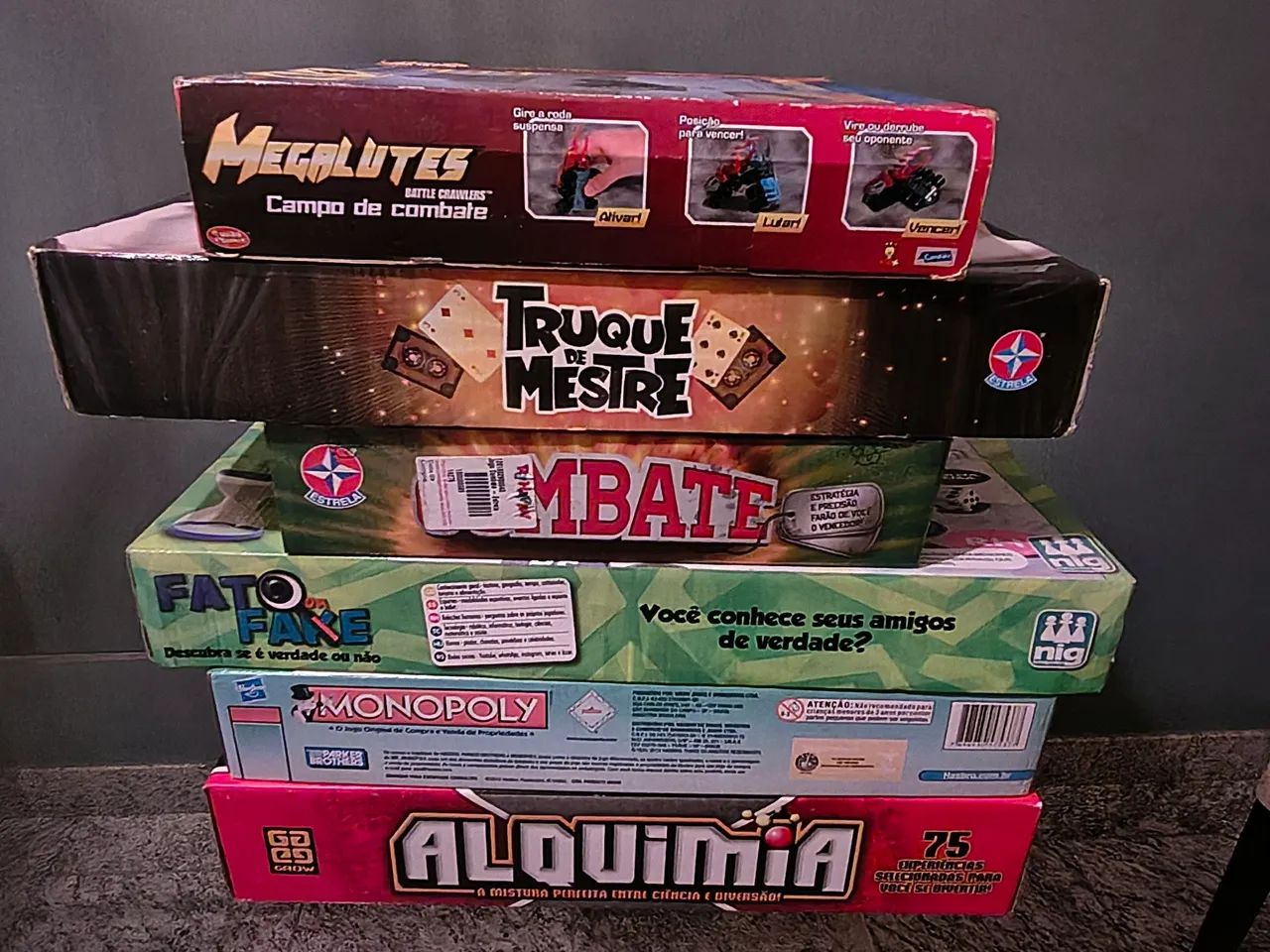 Jogos e brinquedos (doação)