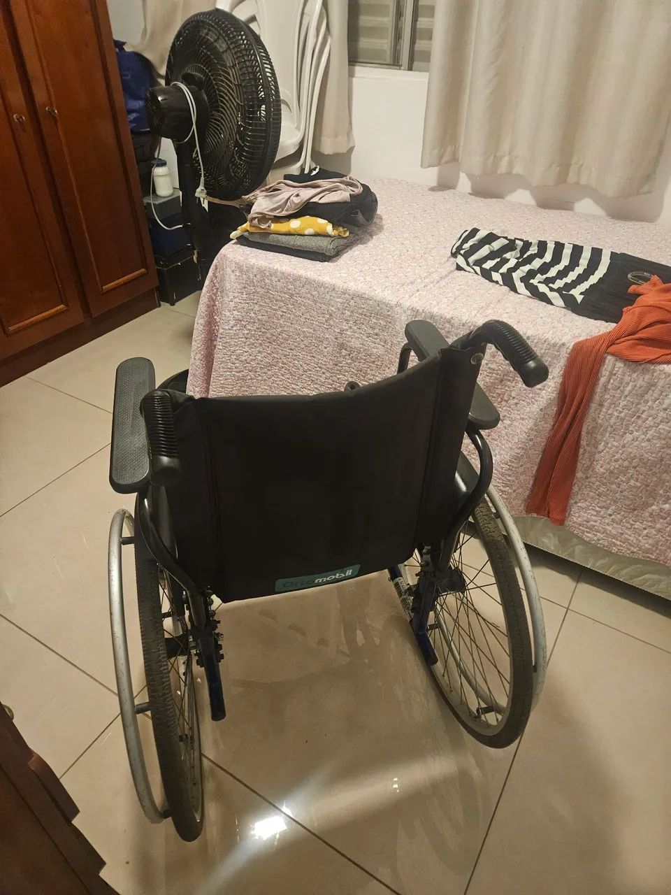 Cadeira de rodas - Foto 2