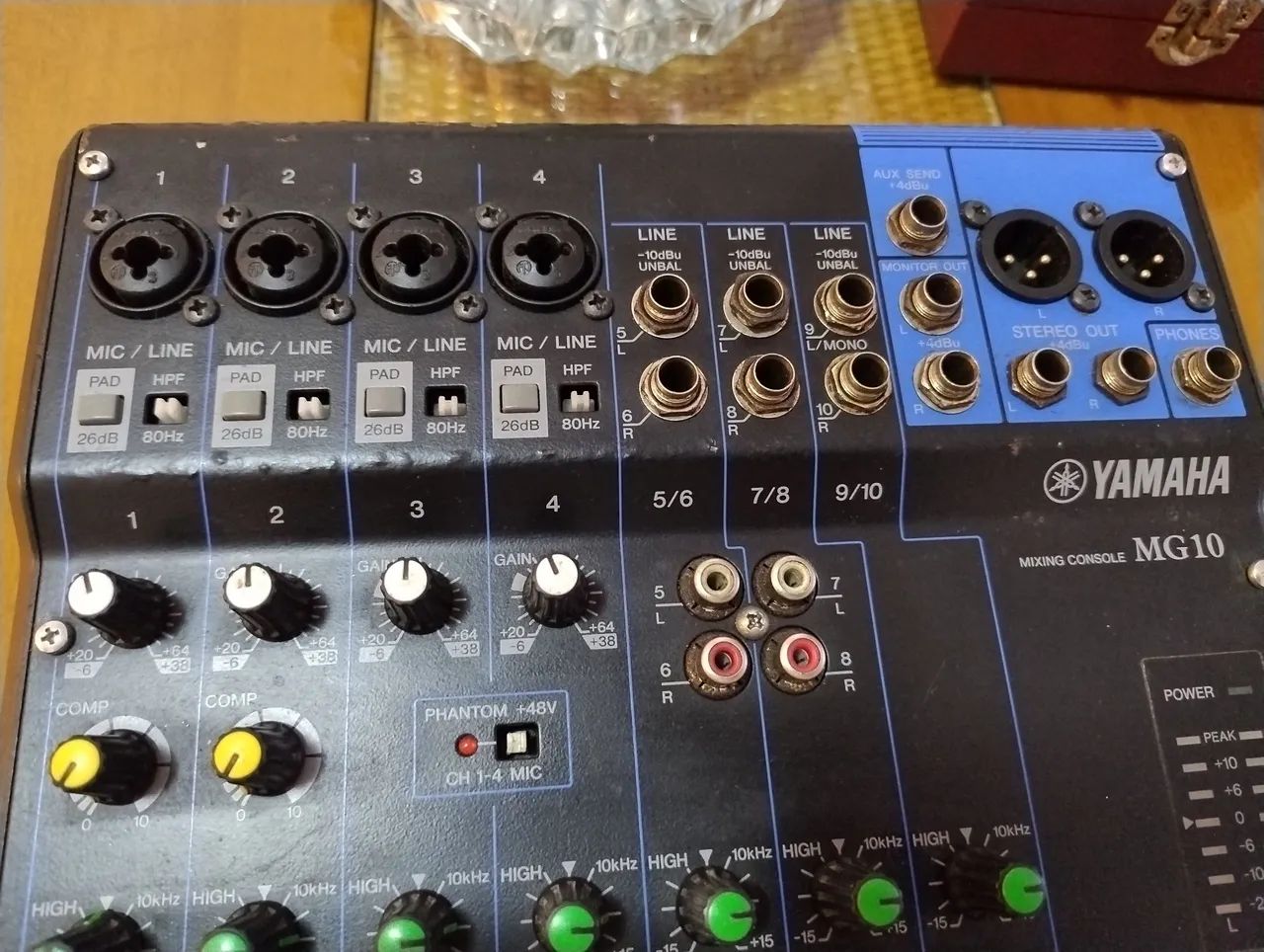 Mixer Yamaha mg10  - Foto 4