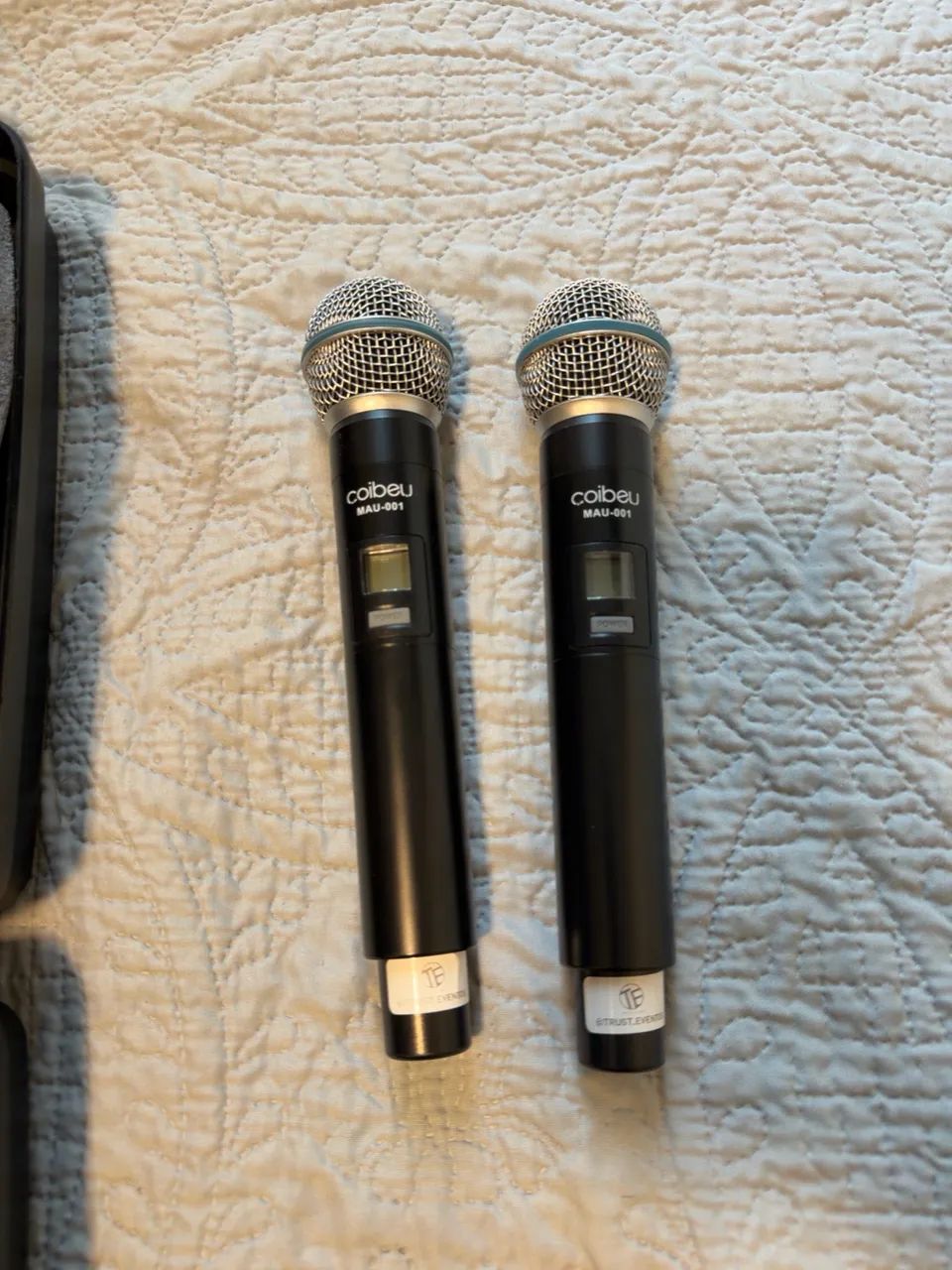Microfone Sem Fio Duplo Coibeu MAU-001 UHF - Completo - Foto 4