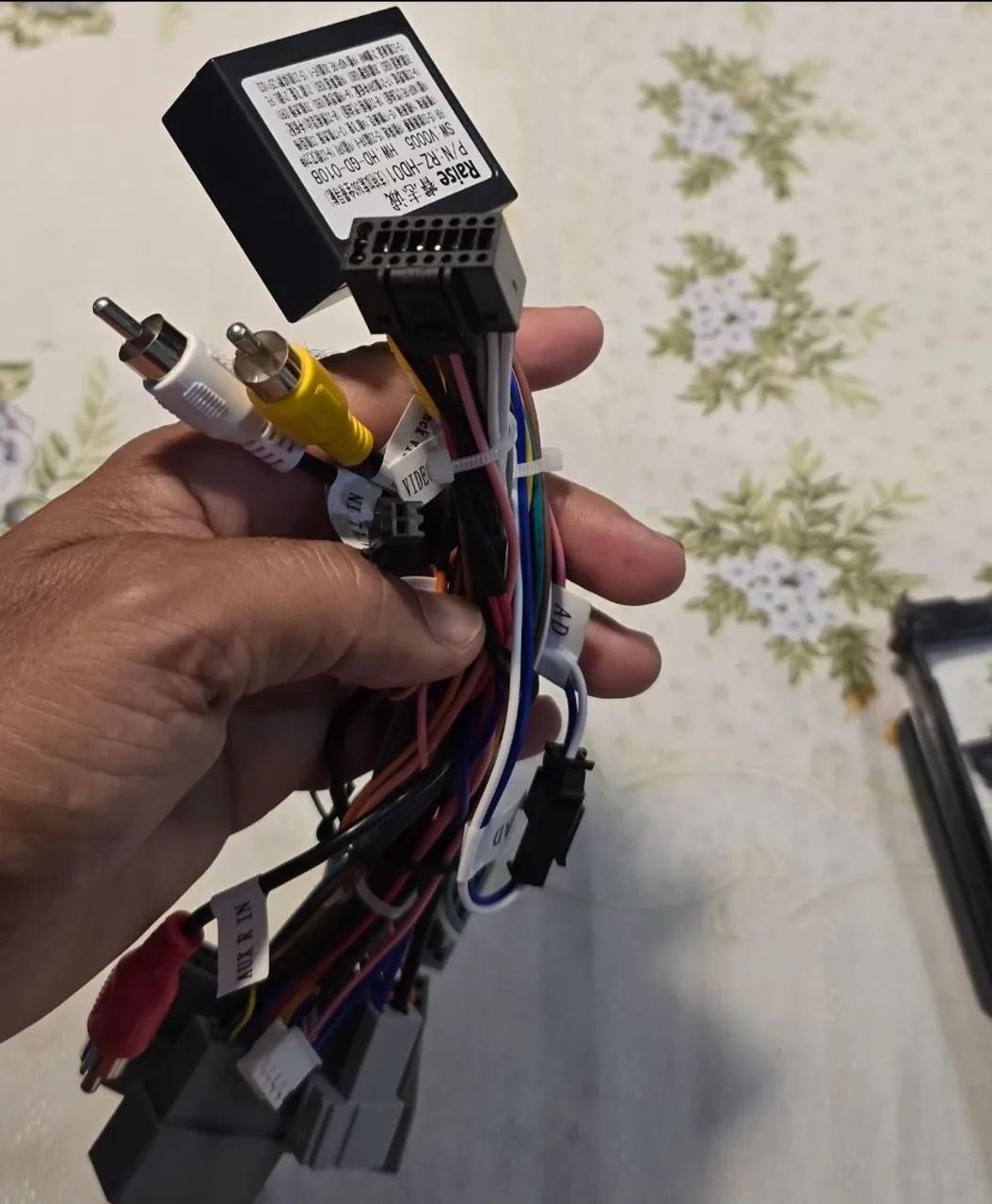 Kit chicote e moldura para multmidia android 9 polegadas hrv 2016 a 2018 - Foto 4