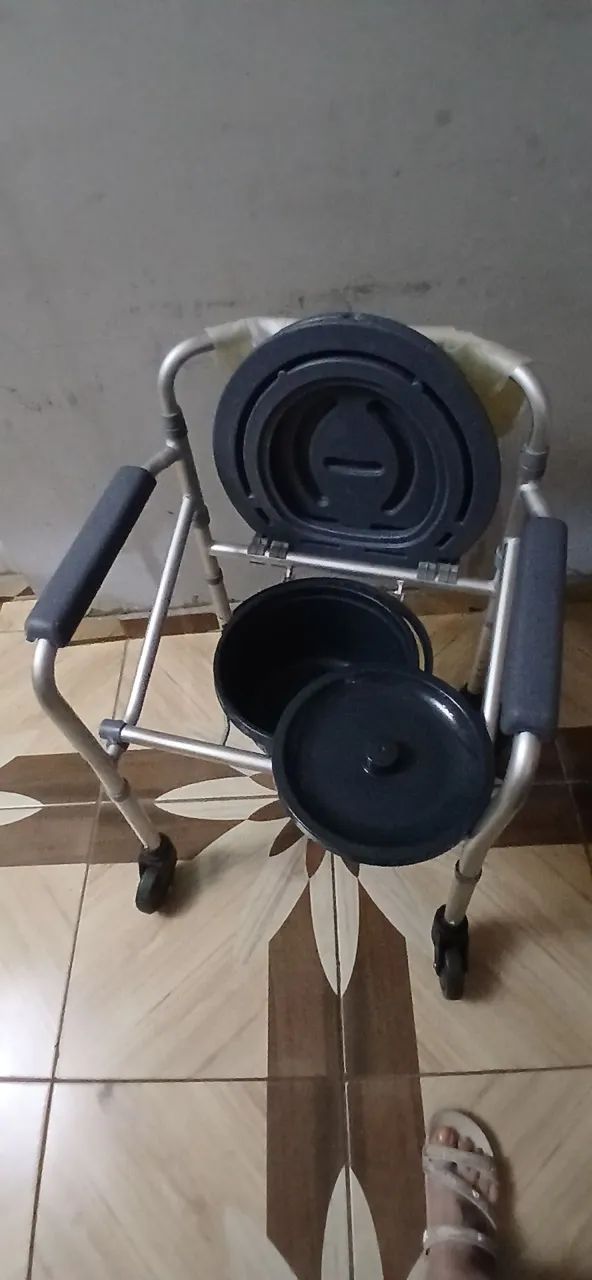 Cadeira de banho - Foto 2