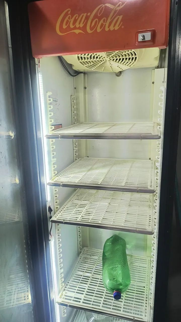 Vendo freezer coca cola slim  - Foto 2