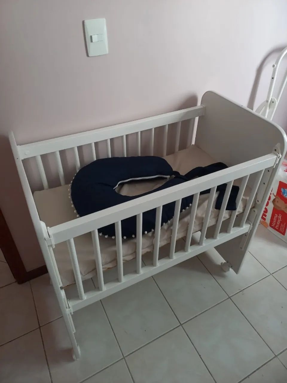 Mini Berço com Grade Regulavel (3 meses uso)
