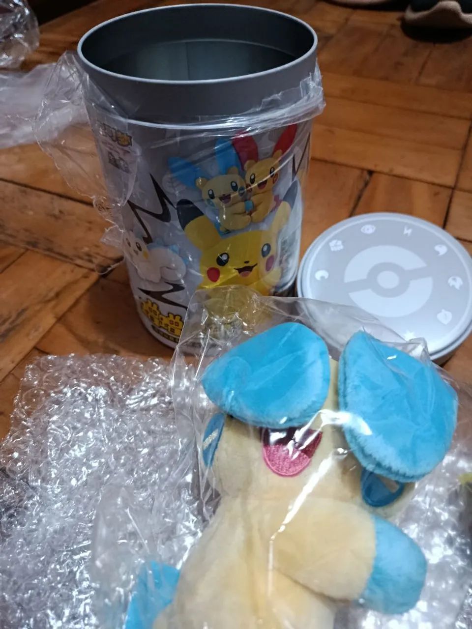 Pokémon nuzzle cheek + cartas - Foto 3