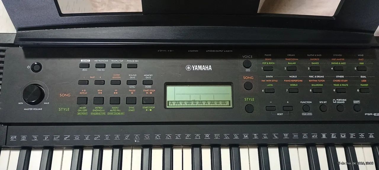 Teclado Yamaha PSR- E283 - Foto 3