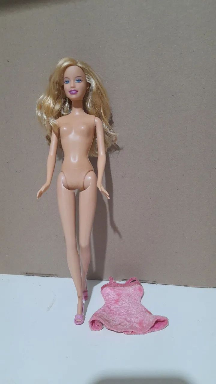 Boneca barbie loira  - Foto 5