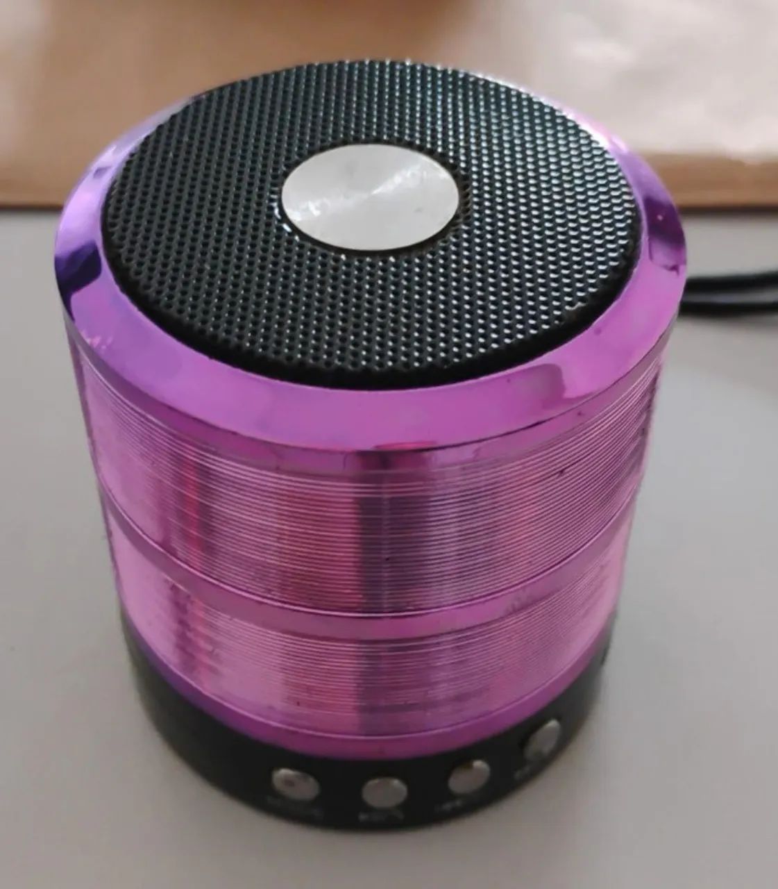 caixinha de som-USB, Bluetooth, FM, e Cartão de Memoria 