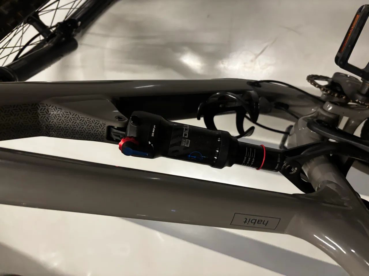 Bicicleta Cannondale Full Suspension Habit 4  - Foto 3