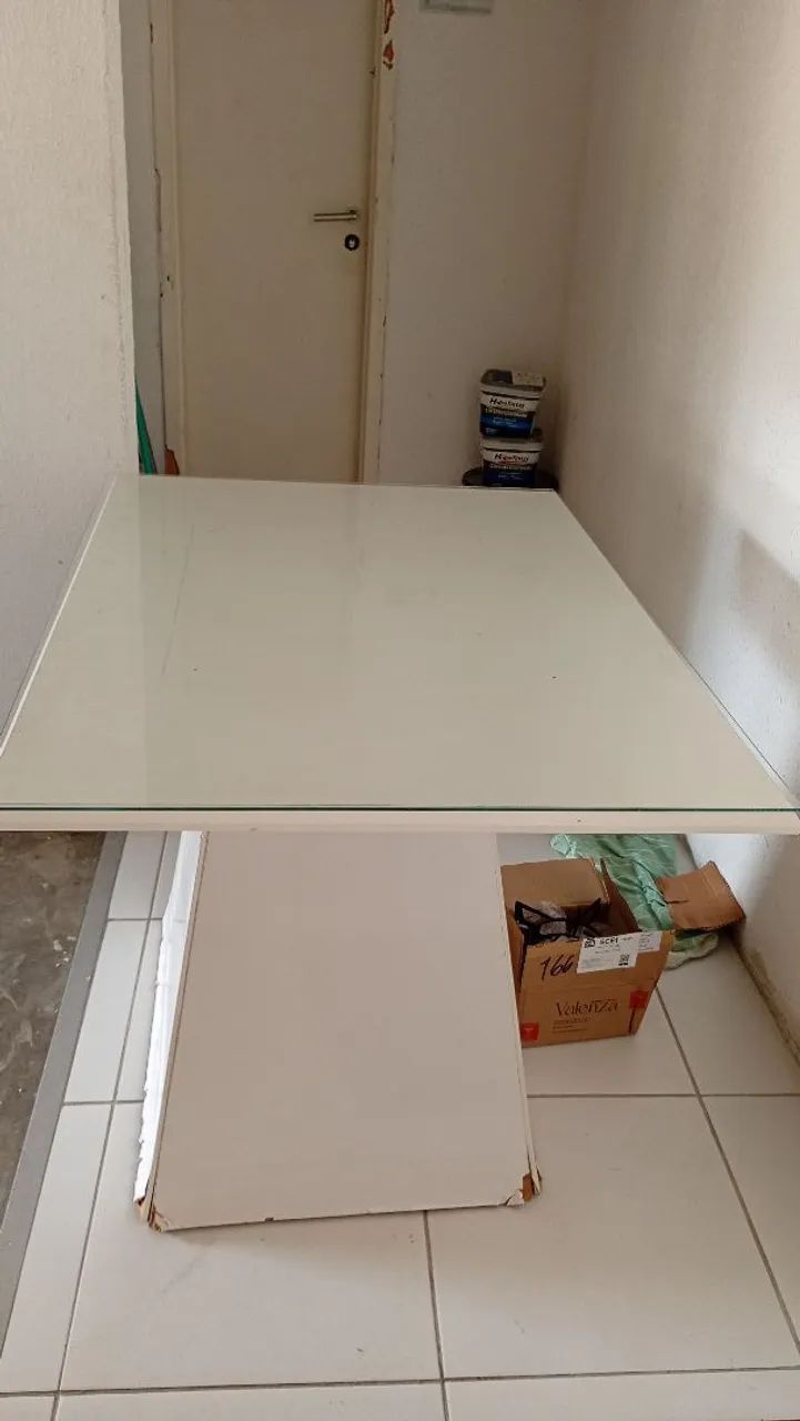 Mesa de madeira com vidro  - Foto 3