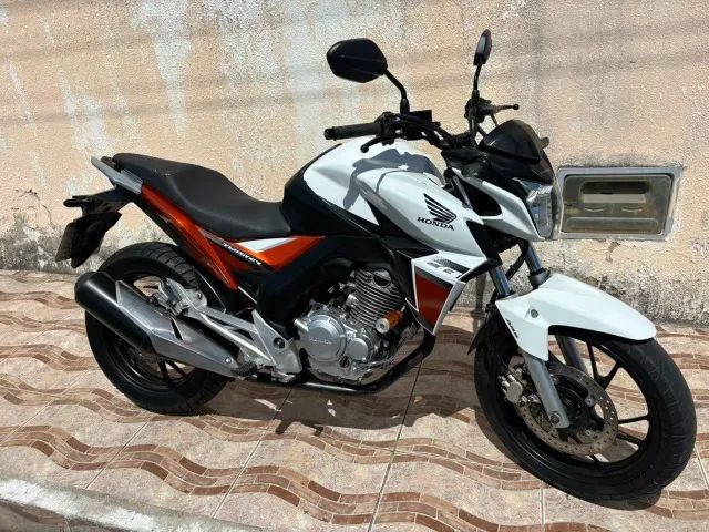 CB TWISTER 2017 EM ESTADO DE NOVA