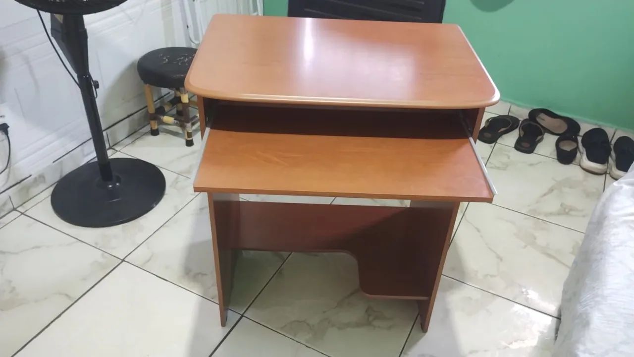 Mesa para computador compacta. - Foto 2