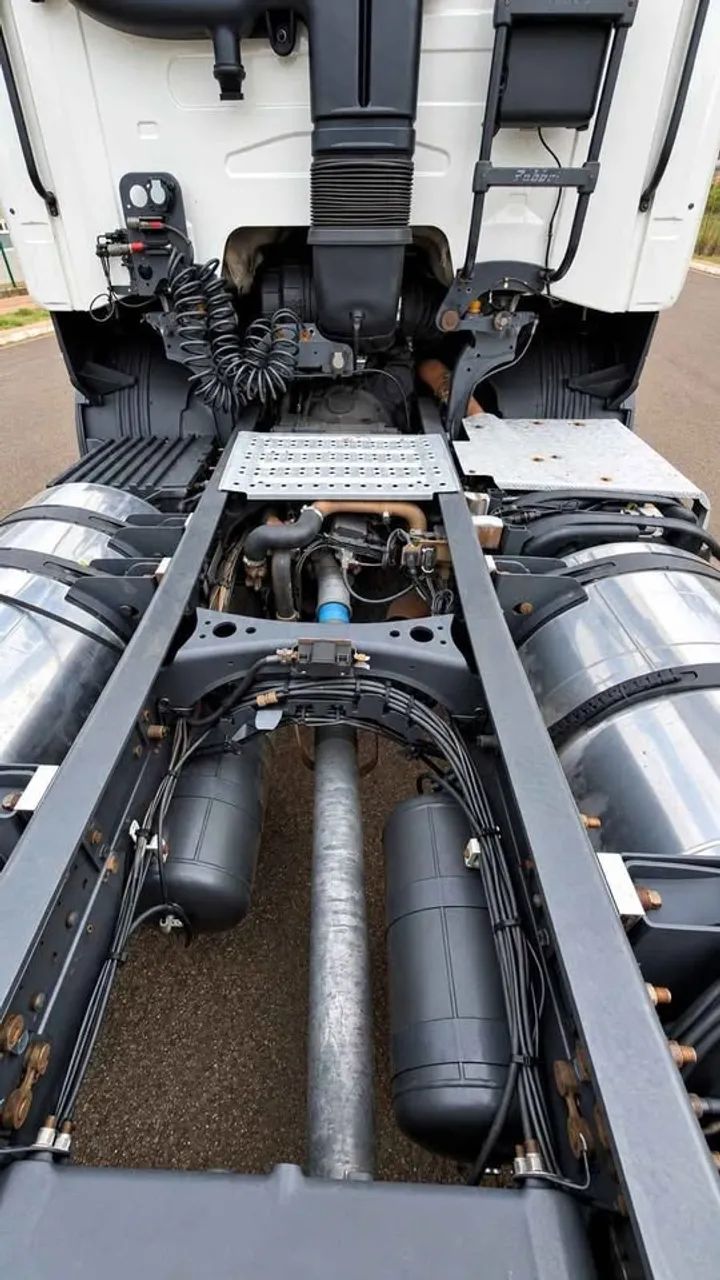 Scania R440 6x2 - Foto 4