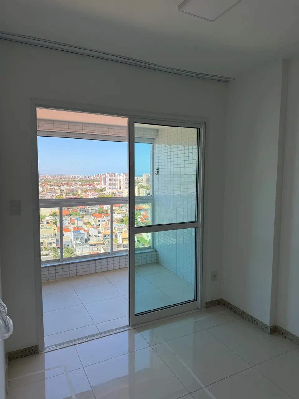 Porta varanda 220 x 180 - Foto 2