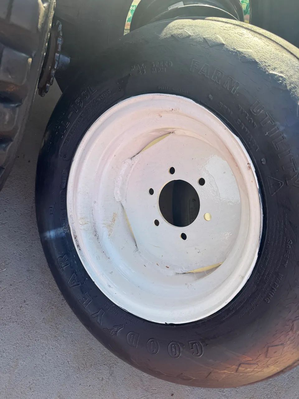 Pneus com rodas 11 L 15 agrícola  - Foto 2