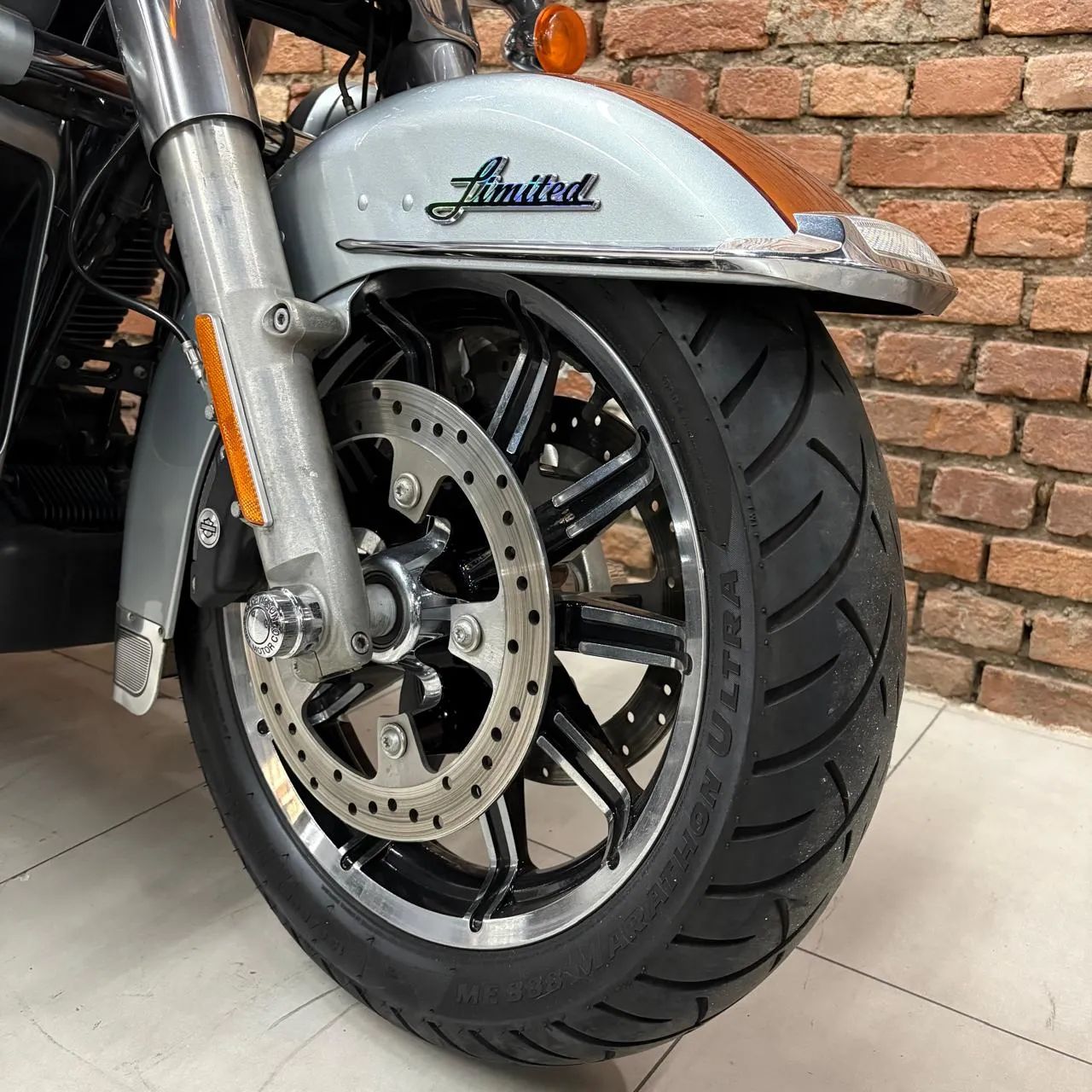 Harley-Davidson ULTRA LIMITED FLHTK - Foto 4