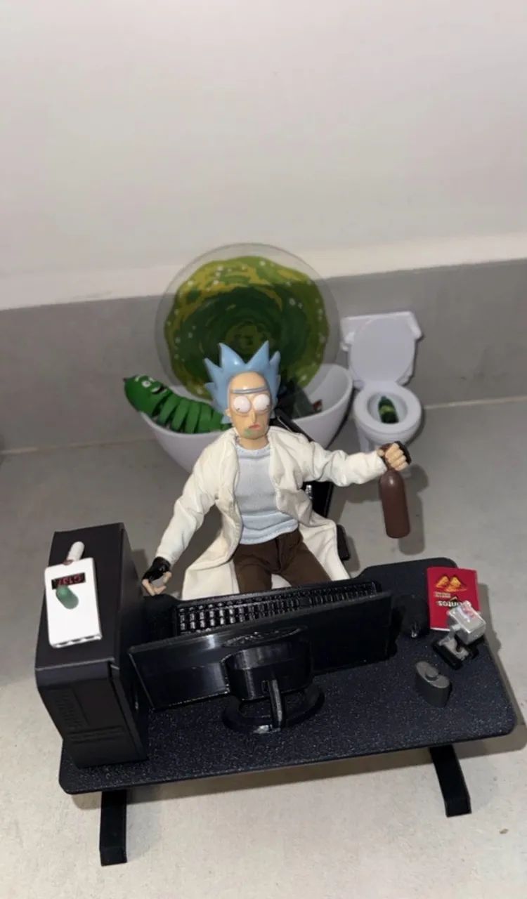 Rick Sánchez action figure 