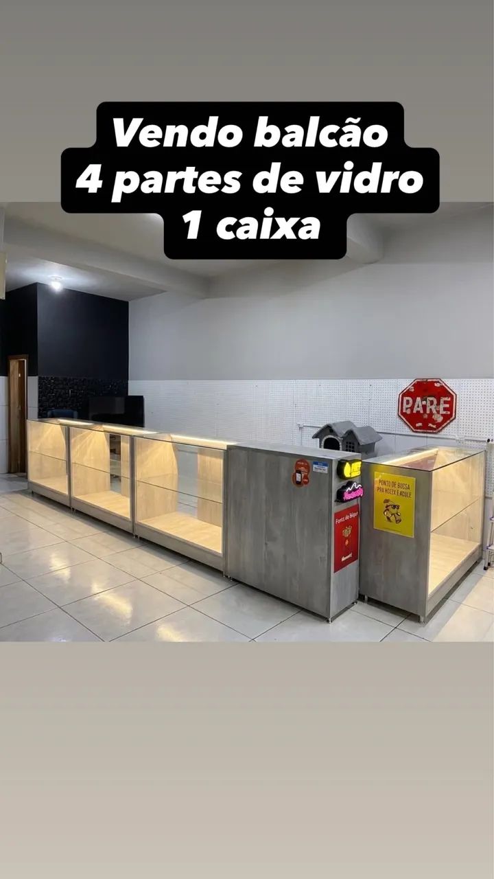 BALCÃO EXPOSITOR DE LUXO