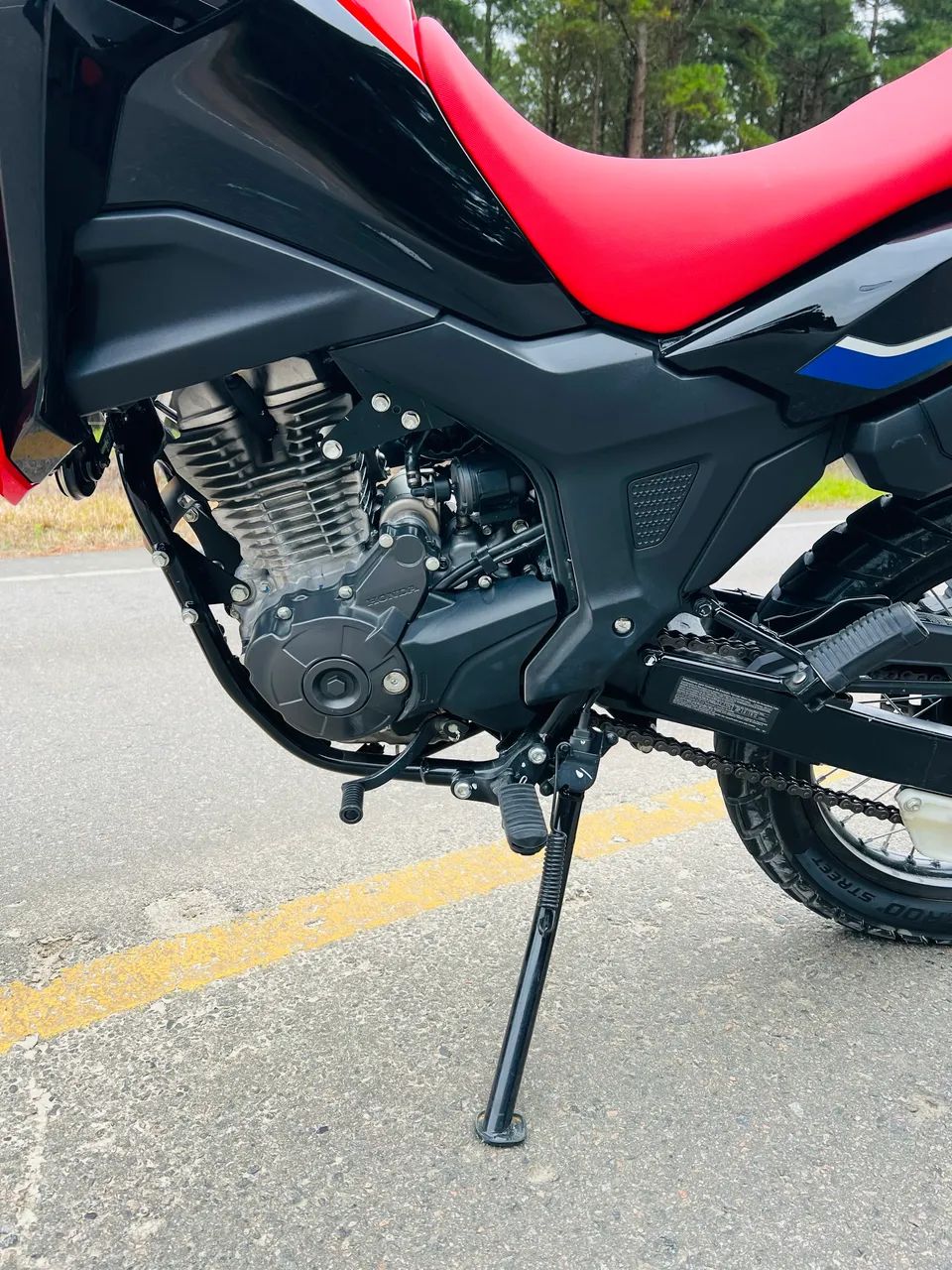 Honda Sahara 300 2026  - Foto 6