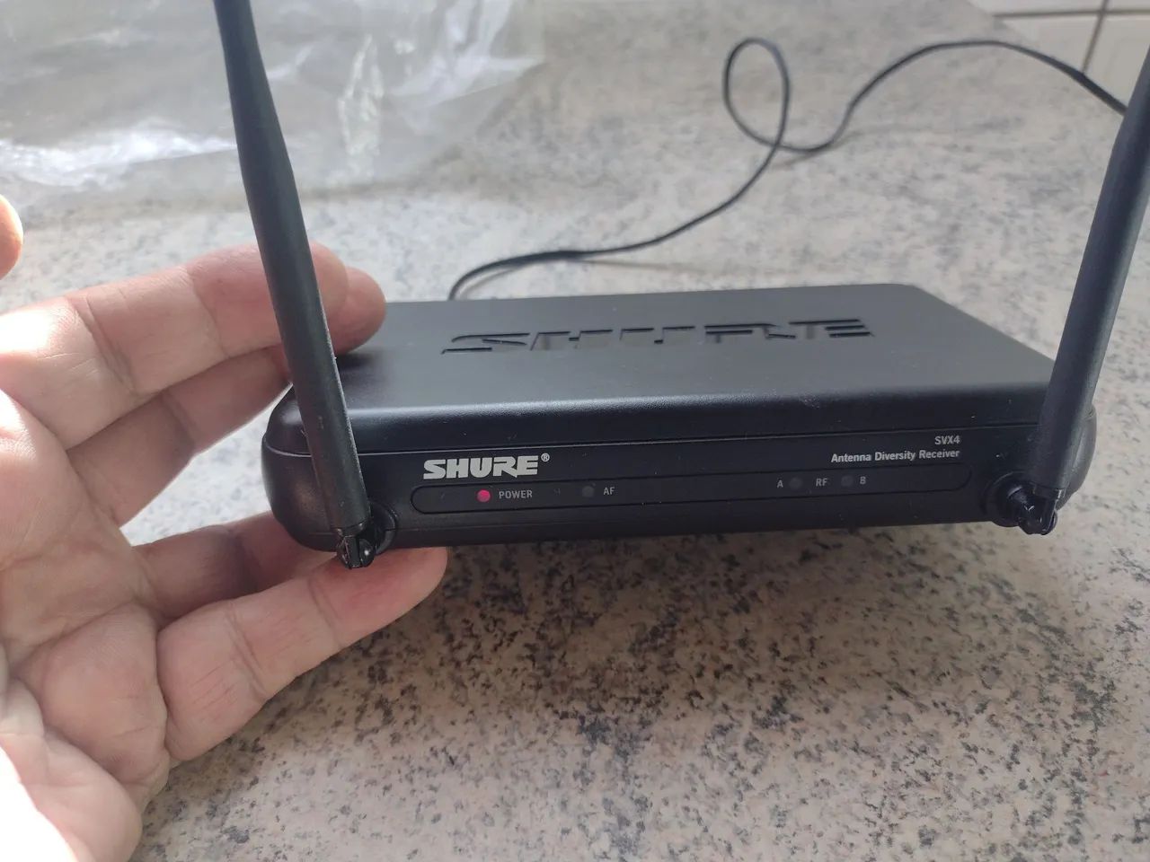 Microfone sem fio shure SVX4