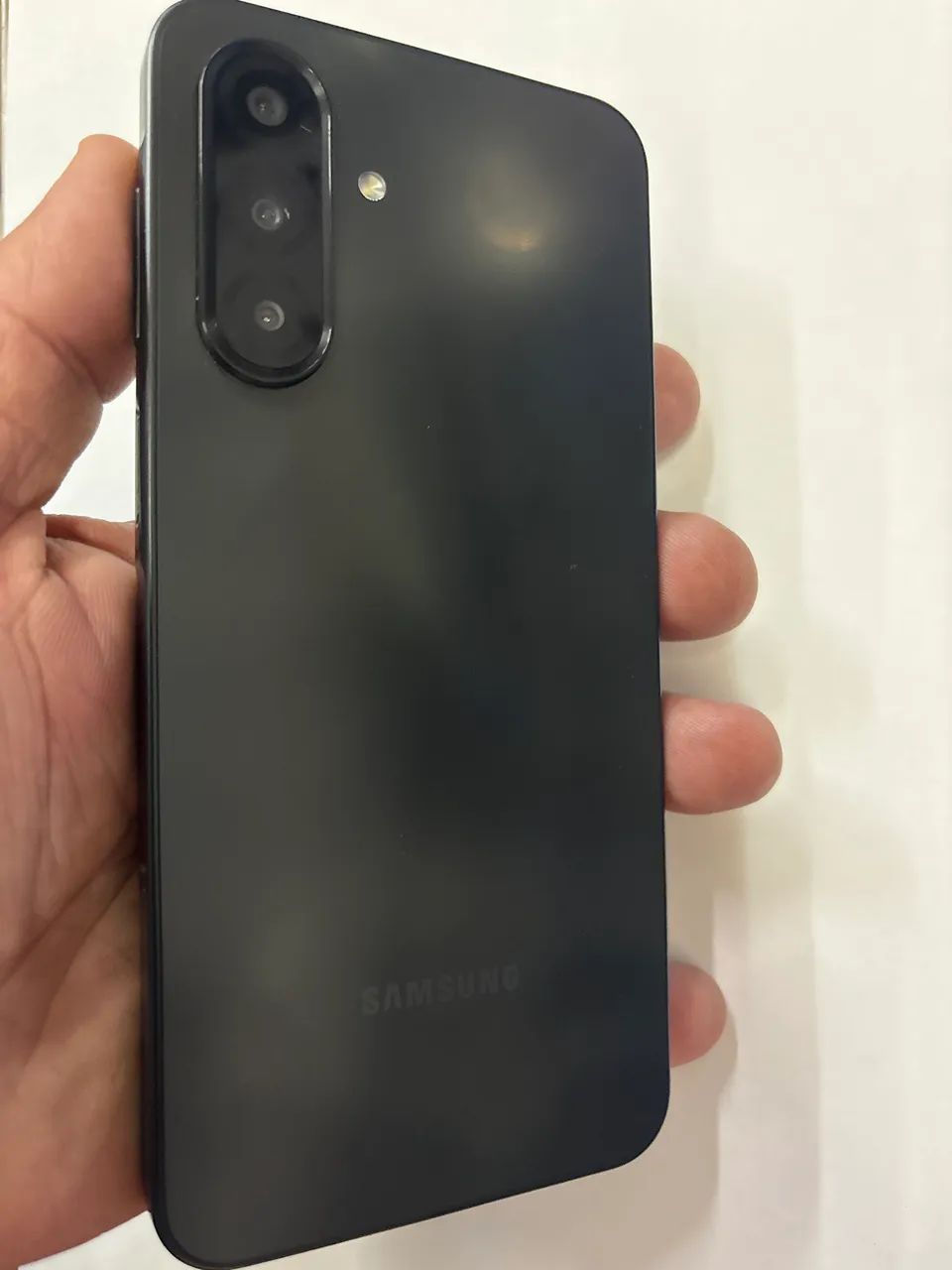 Samsung a17 128 gb 4gb ram - Foto 3