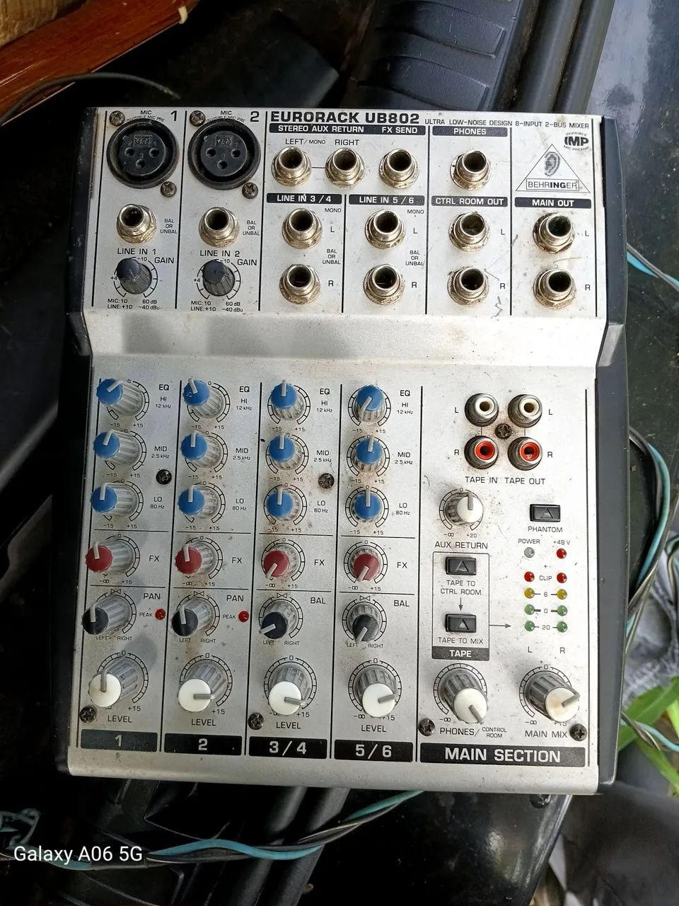 Mesa de som Behringer Eurorack UB802  - Foto 3