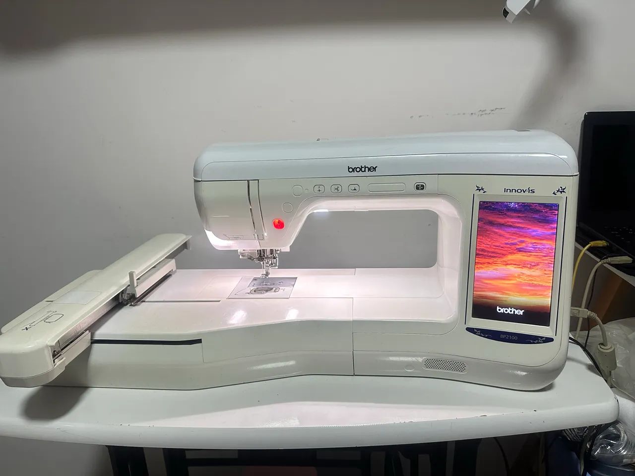 Máquina de Bordado Bp2100