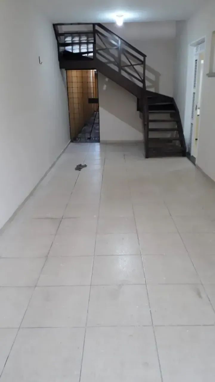 Imóvel para venda tem 247 metros quadrados com 6 quartos - Foto 4