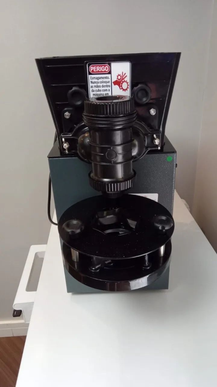 VENDO MÁQUINA DE FAZER SALGADOS E DOCES COMPACTA PRINT 4.0 Novíssima 