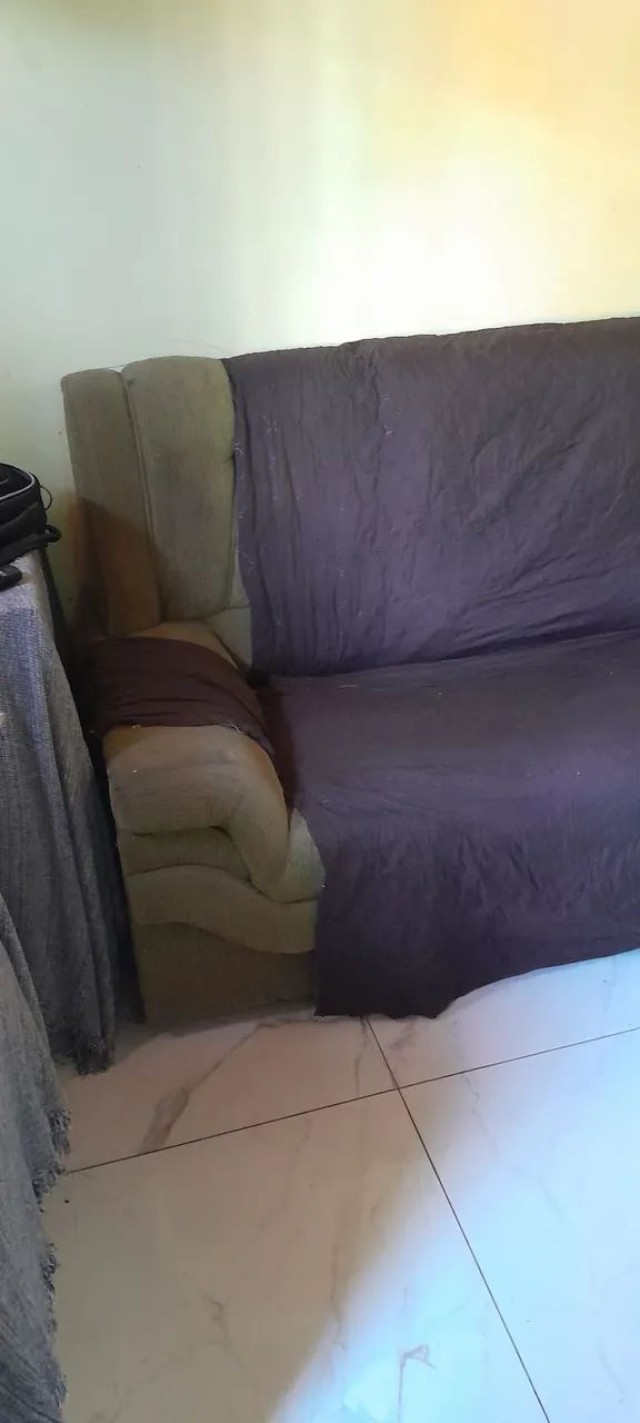 Vendo um conjunto de sofá bem conservado, apenas.! R$ 600 - Foto 2