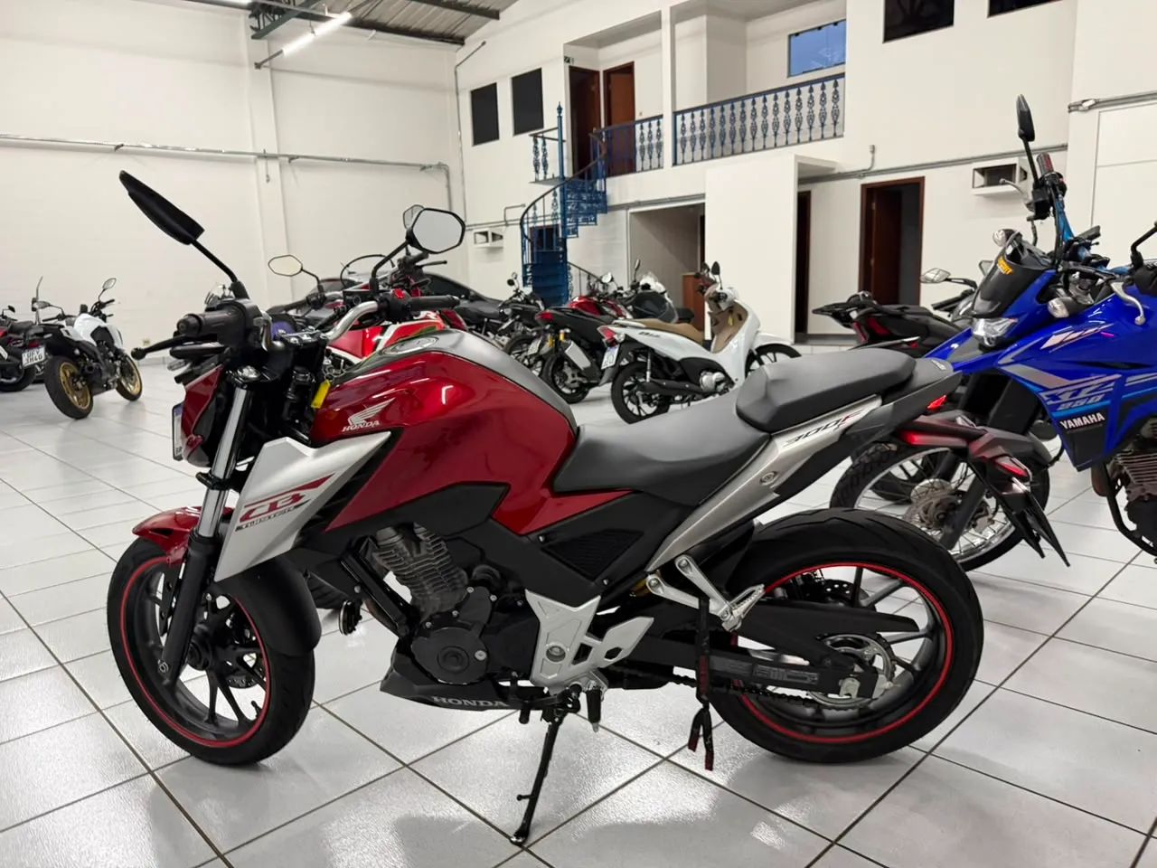 HONDA CB 300F TWISTER ABS - Foto 3