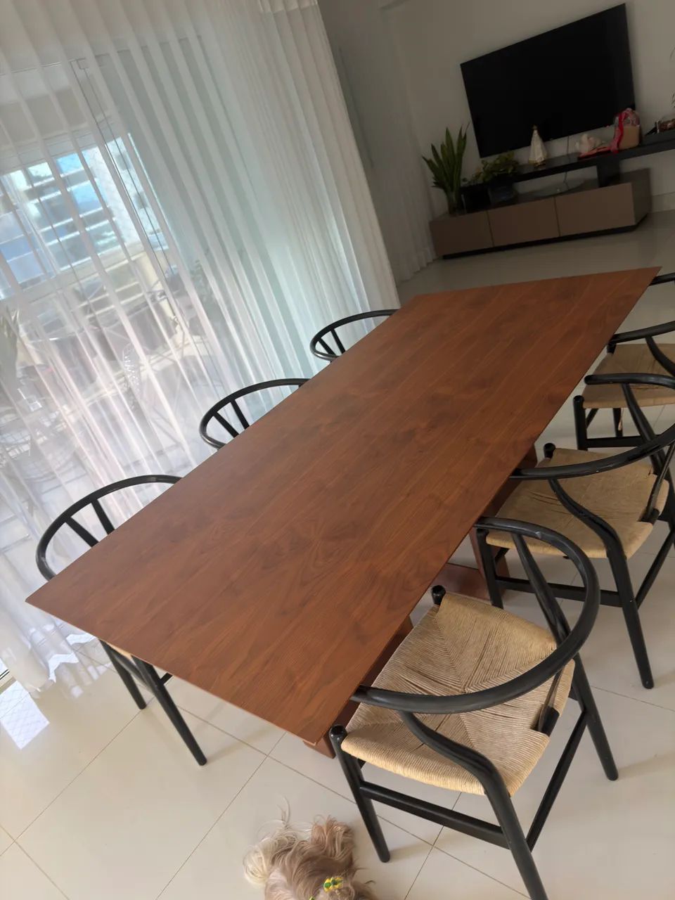 Mesa líder interiores em lamina de madeira 