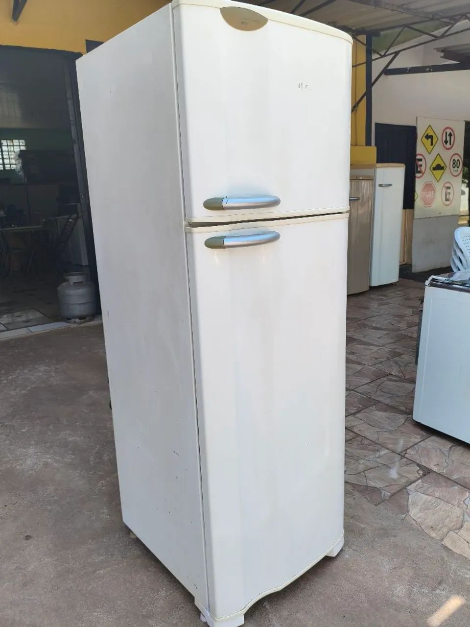 Geladeira Electrolux 380 litros  - Foto 2