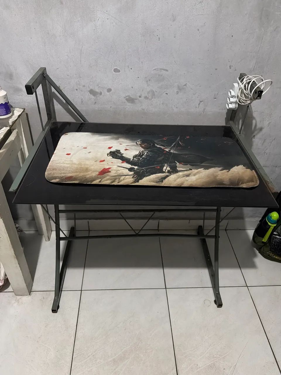 Mesinha de ferro
