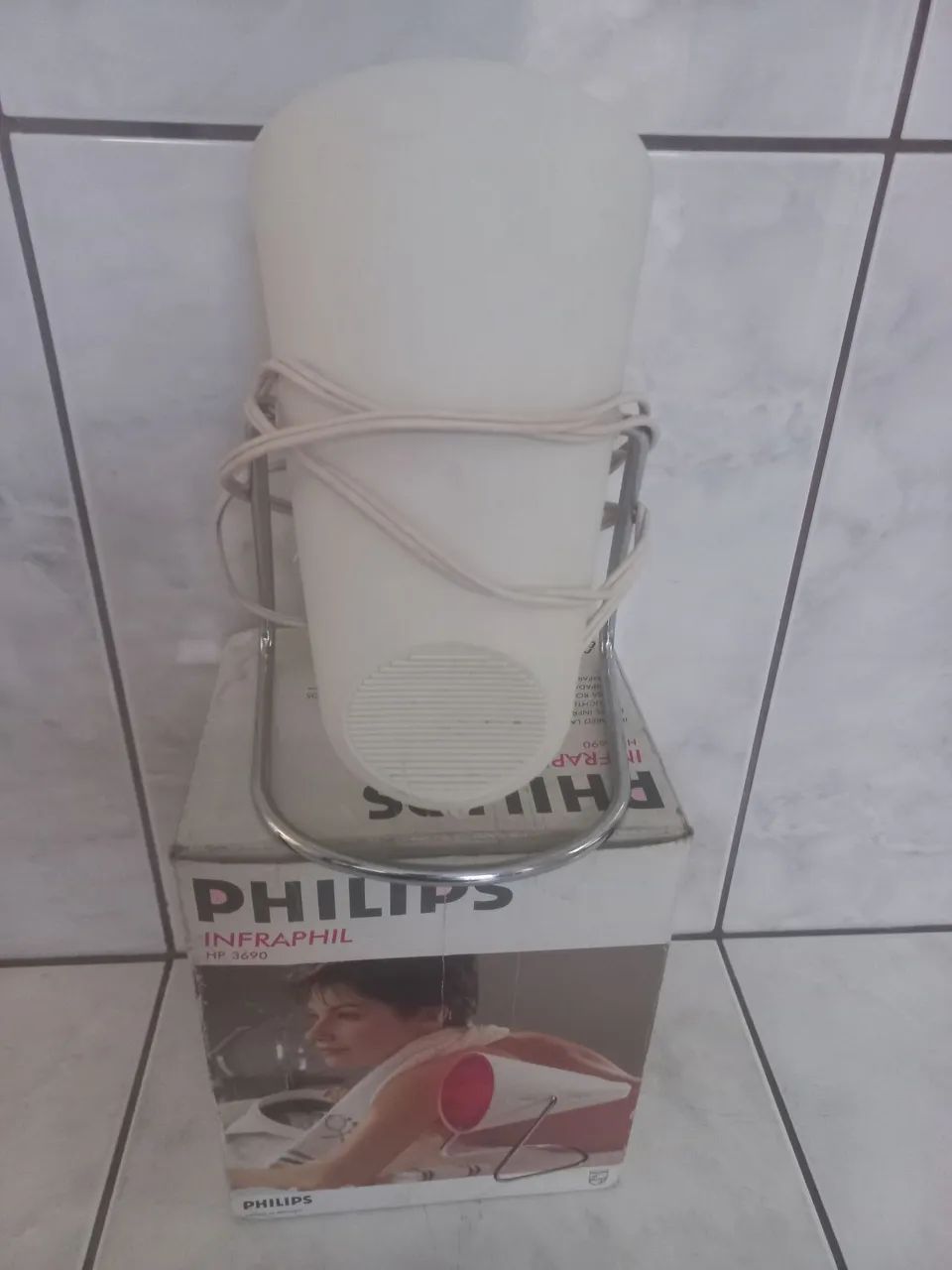 Antiga LÂMPADA INFRAVERMELHO  PHILIPS  FUNCIONANDO - Foto 5