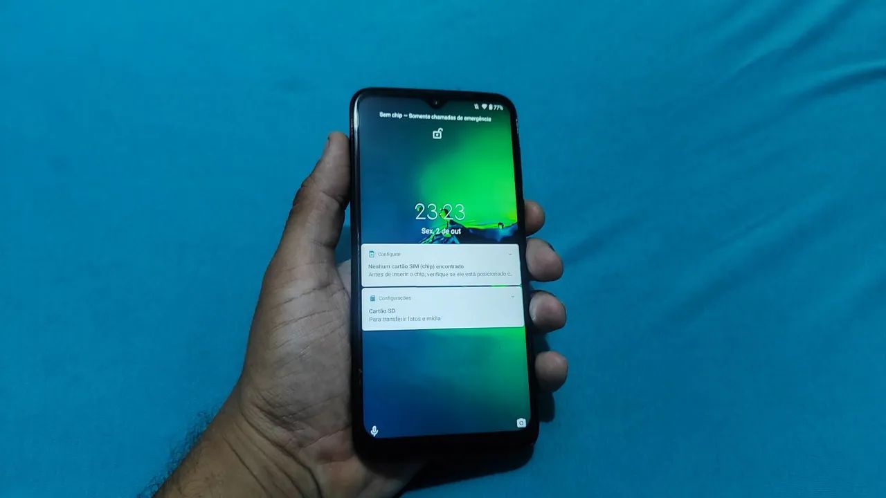 Celular Motorola g8 plus 4/64gb excelente estado  - Foto 3