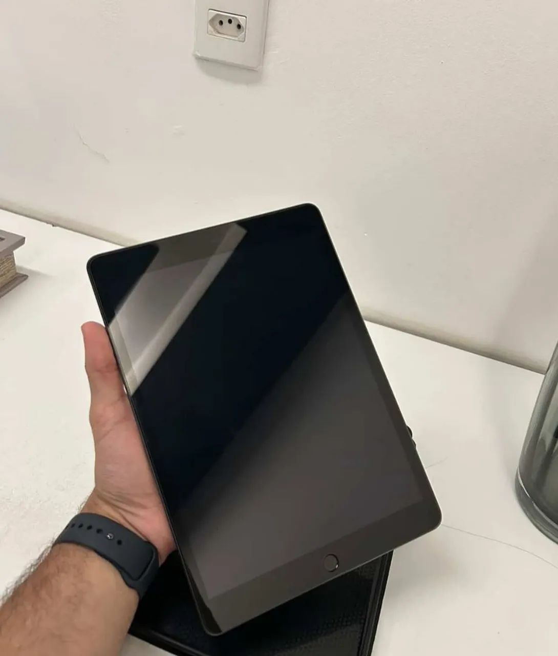 Tablet Ipad Applle 9 Geração Wifi 64gb Cinza Original 1 ano de garantia  - Foto 2