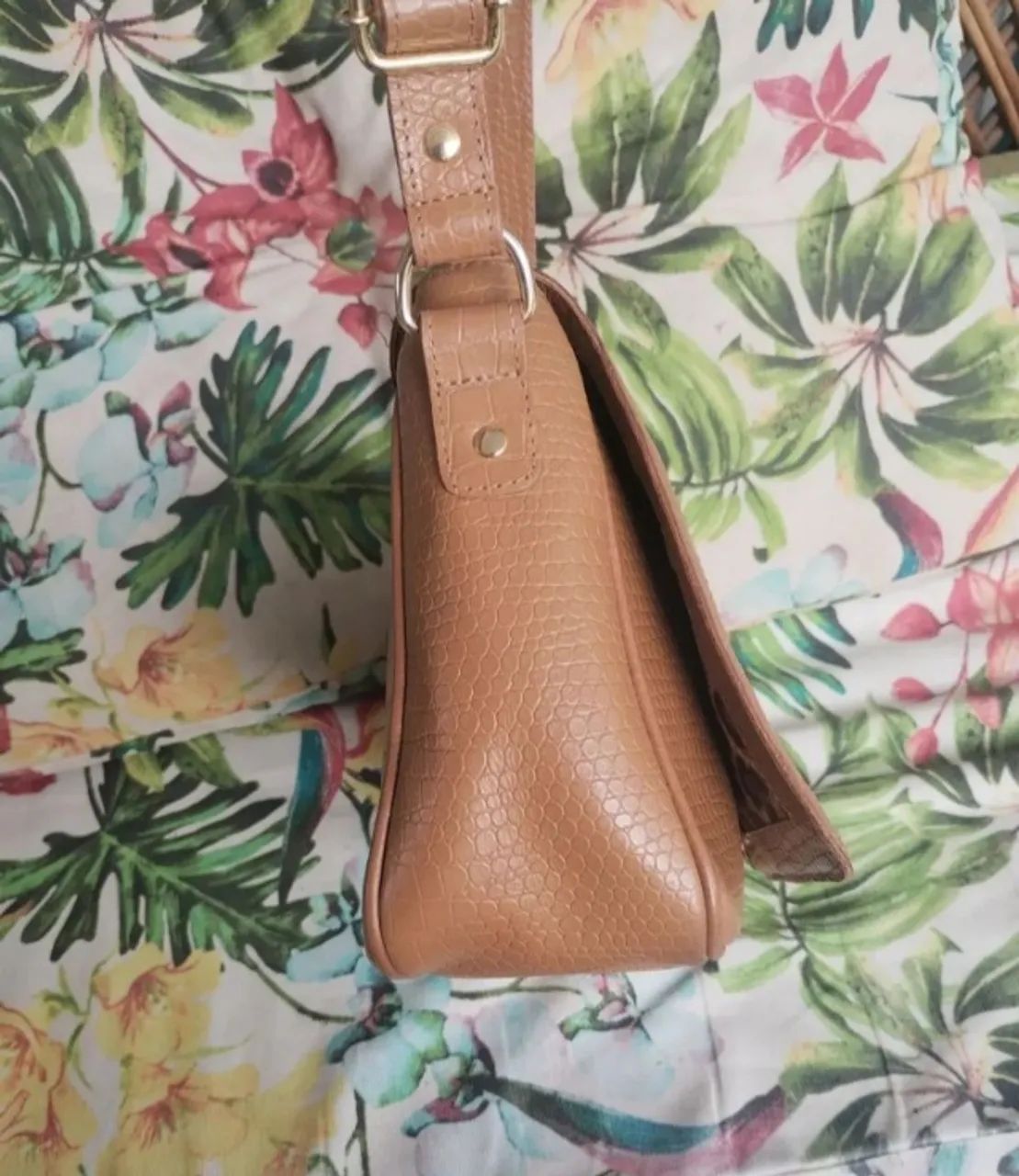 Bolsa Carmen Steffens Croco marrom  - Foto 5
