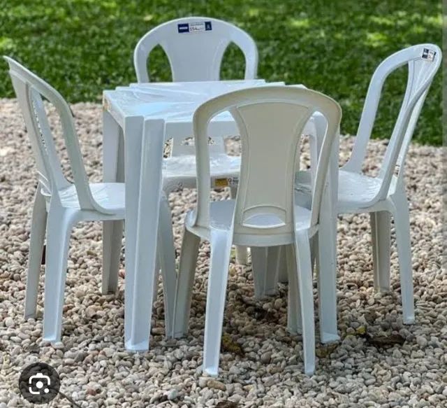 Locação para festa! Mesas e cadeiras 