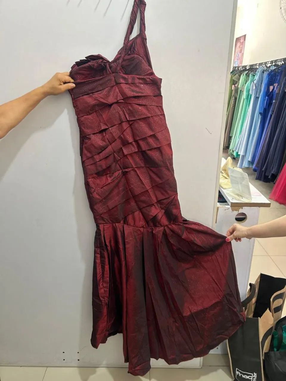 Vestido Vinho furta cor  - Foto 2