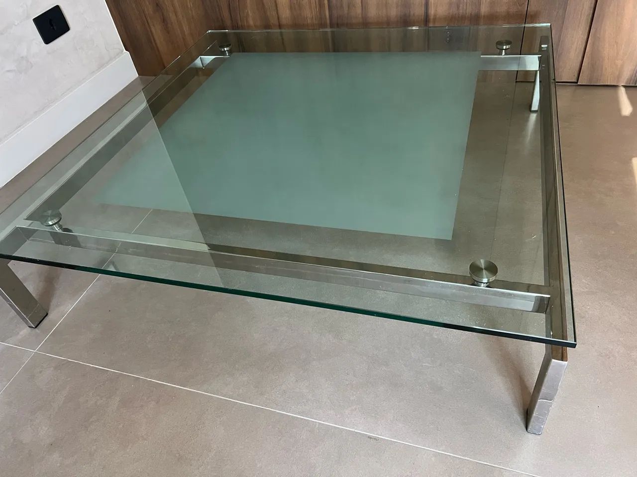 Mesa de centro moderna de vidro