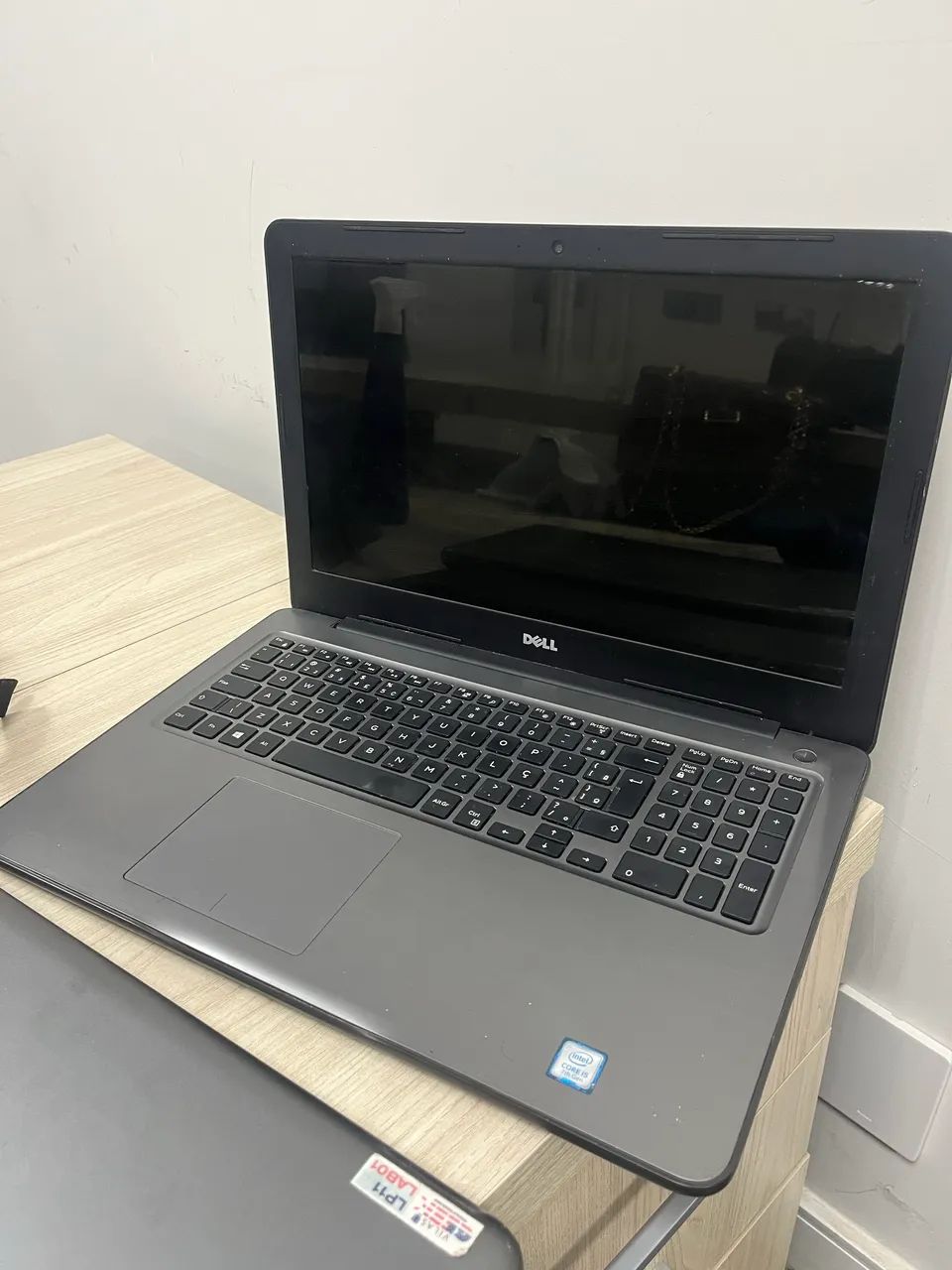 Notebook DELL Inspiron 15 5000 Cores (5567) 7ª geração do Processador Intel® 