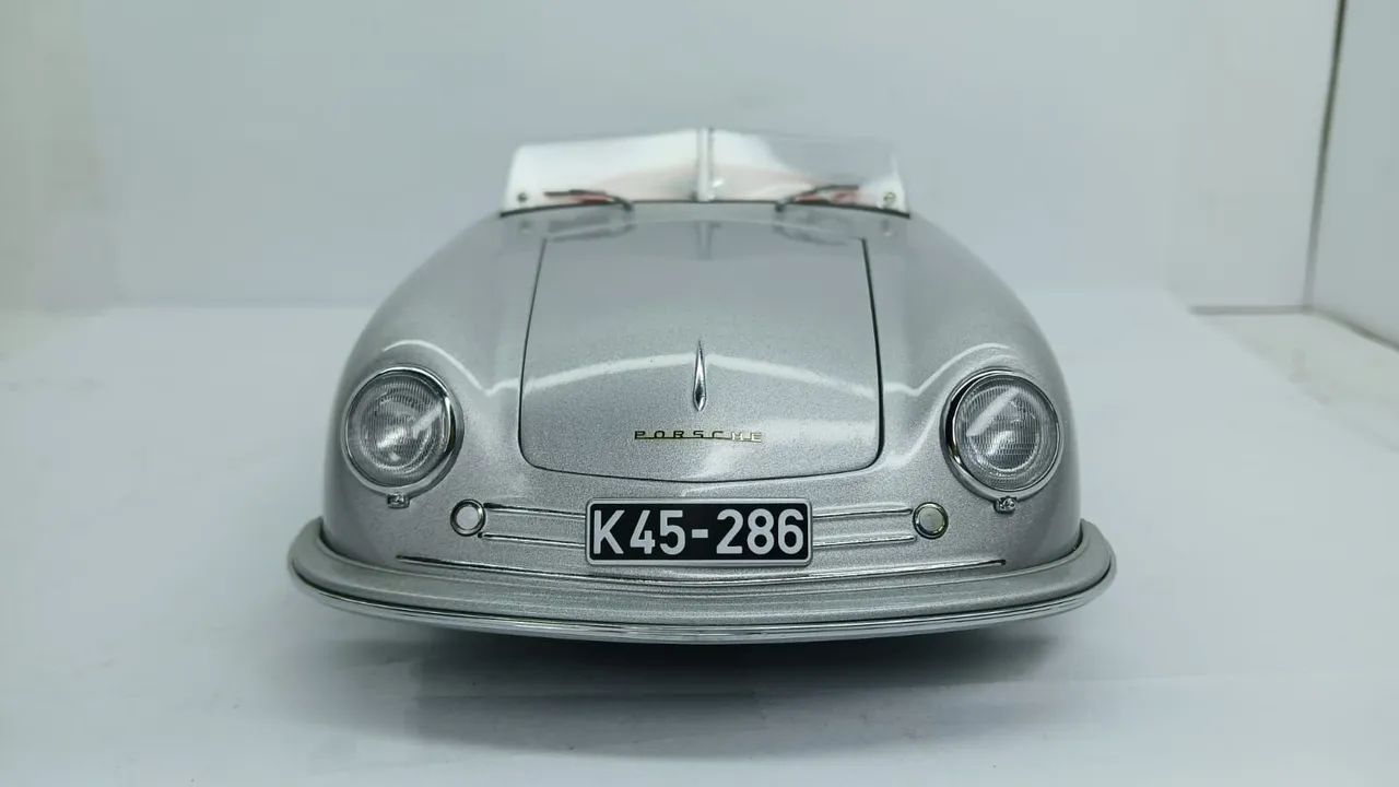 Miniatura Porsche 356 1948 Museum 1/18 - Foto 3