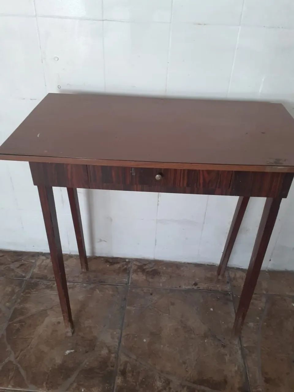 Mesa escrivaninha pequenacom gaveta