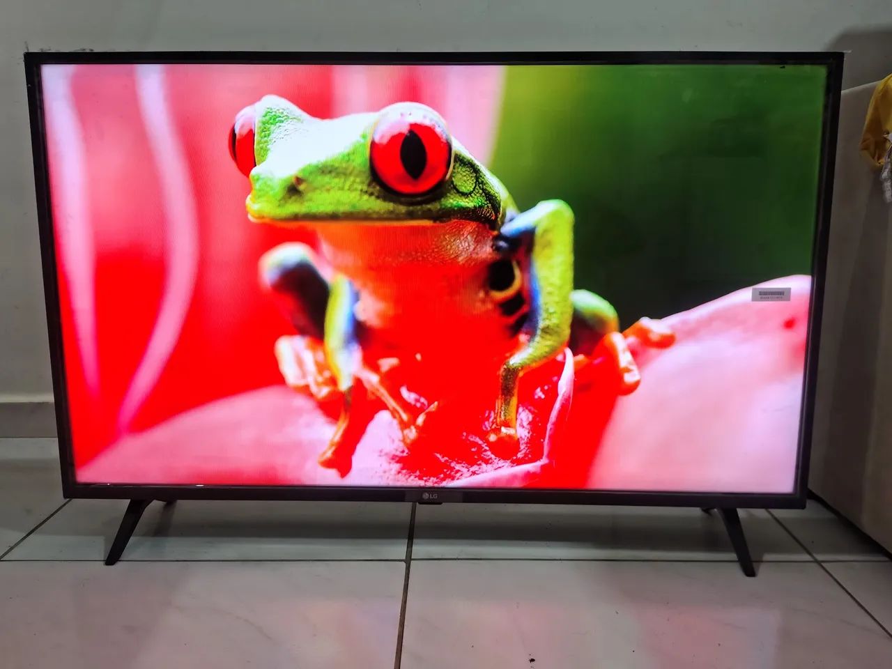 TV SMART LG 4K 43 POLEGADAS  - Foto 3
