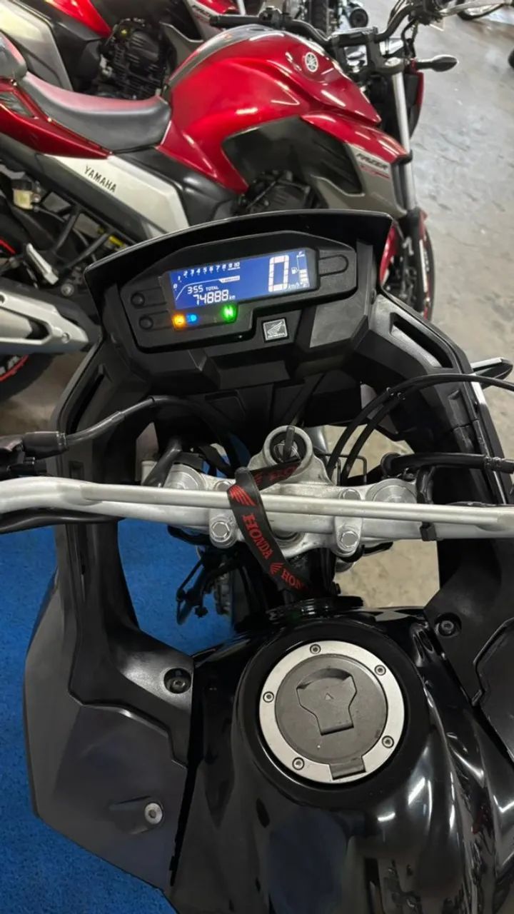 Honda XRE 300 com abs - Foto 4